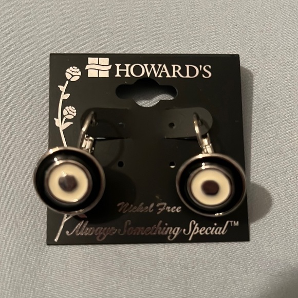 NWT Howard’s nickel free earrings - Picture 1 of 3